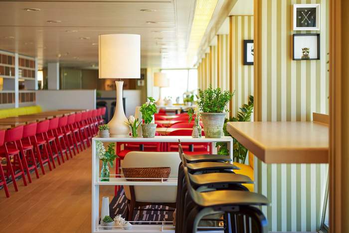 Nicko Cruises Vasco Da Gama Bistro Buffet 3.jpg